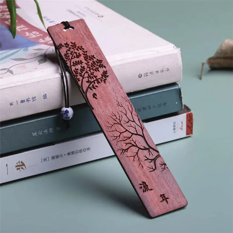 Wooden Bookmark – Retro Carved Mahogany Design