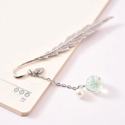 Cute Metal Cartoon Bookmark – Fun & Stylish Book Page Marker