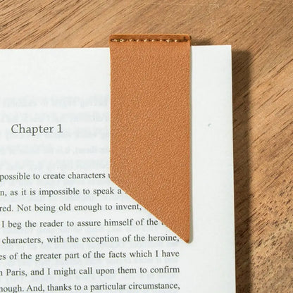 Vintage PU Leather Magnetic Bookmark in Brown